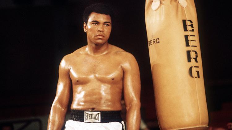 Muhammed Ali'nin oğluna havalimanında gözaltı