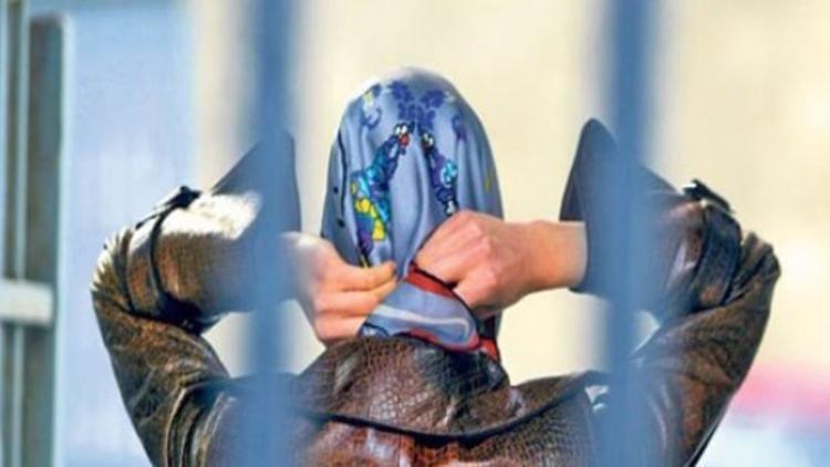 Danimarka'dan şok karar! Türbanını çıkarmayanın işsizlik maaşı kesilecek