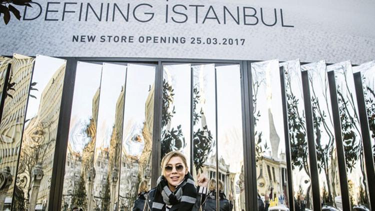 Aynaların gücü adına!