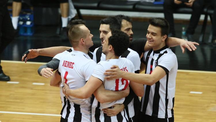 Beşiktaş tokatı bastı!