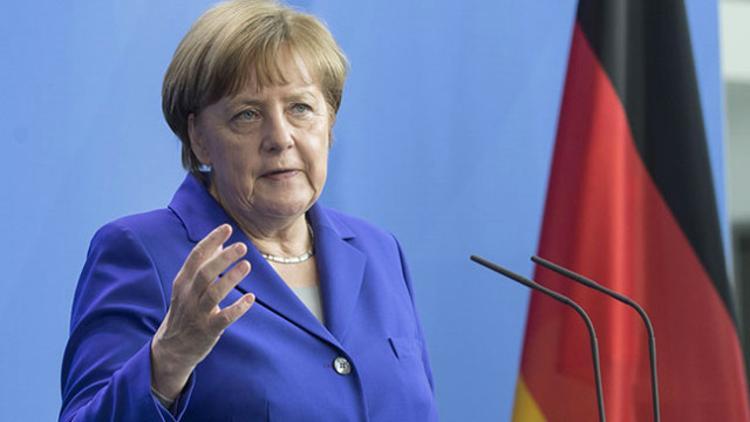 Merkel'den son dakika referandum açıklaması
