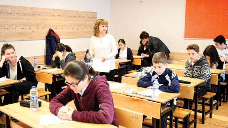 Fen yorumlama gücünü ölçtü, İngilizce eleyici