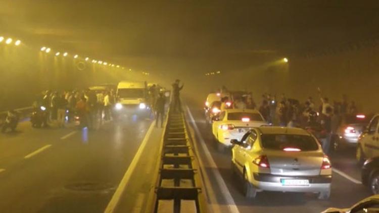 Buna kim 'dur' diyecek? İstanbul’da inanılmaz asker uğurlama terörü