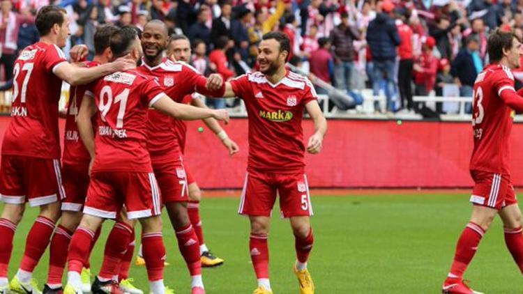 Sivasspor'dan Süper Lig için süper 3'lük!