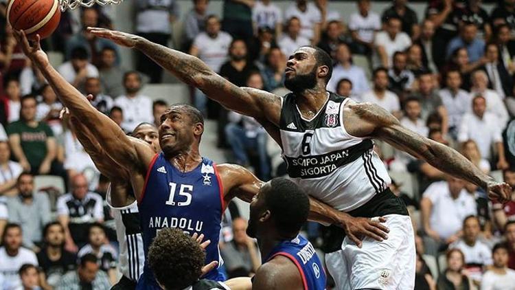 Beşiktaş Anadolu Efes'e fark attı! Avantajı kaptı...