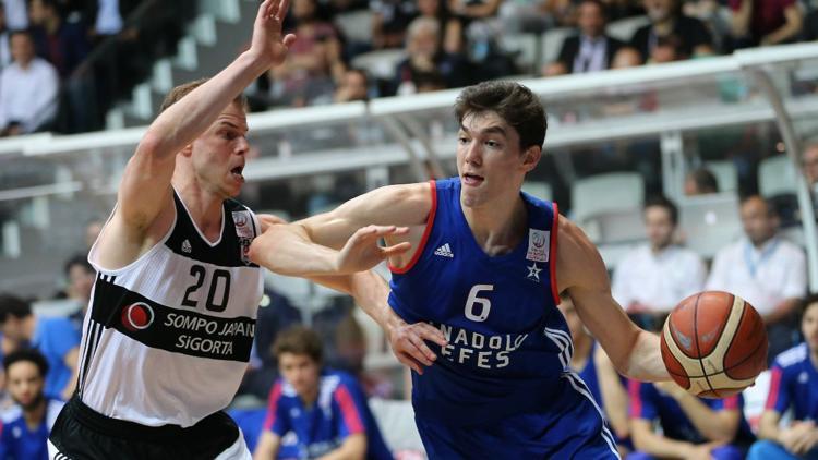 Beşiktaş yine kazandı! Anadolu Efes'e bir darbe daha...