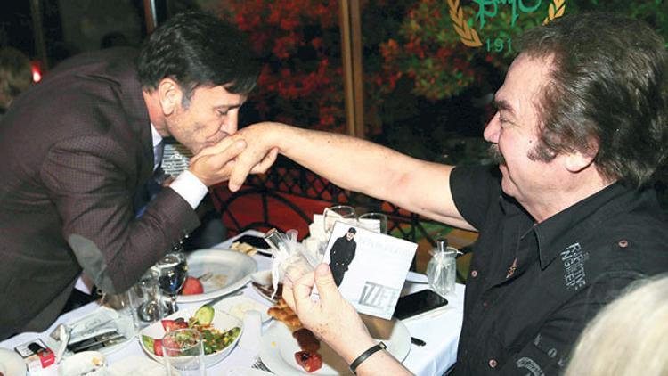 Berhudar ol İzzet’im!