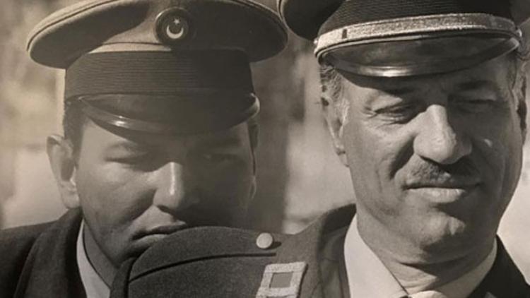 Ali Sunal'dan babası Kemal Sunal'a: O kadar ihtiyacım var ki o omuza
