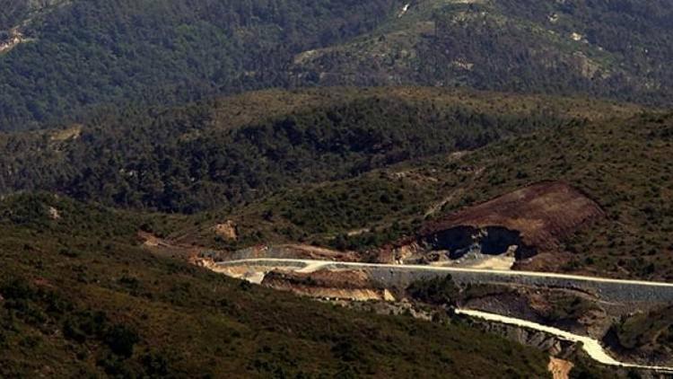 Son dakika: Sınırda canlı bomba yakalandı