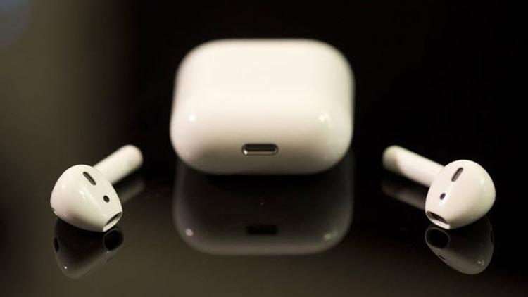 Airpods 2 geliyor! Özellikleri nasıl olacak?