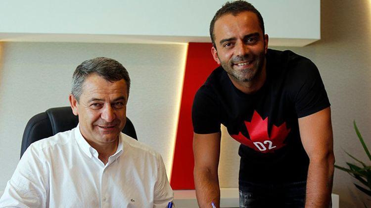 Semih Şentürk Eskişehirspor'da kaldı