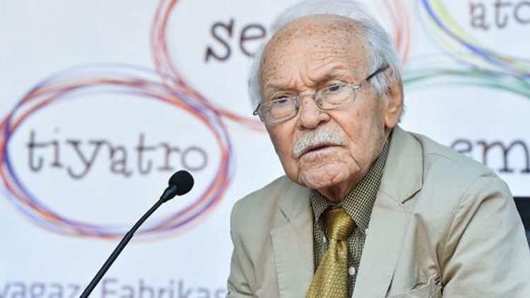 Yazar Muzaffer İzgü hastaneye kaldırıldı