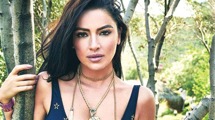 Aşık Hadise'yi sevmiyorum