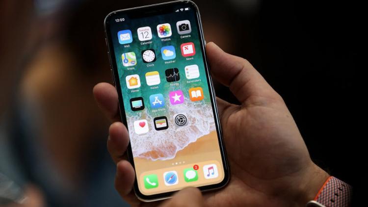 iPhone X diğer iPhone'lardan ne kadar büyük?