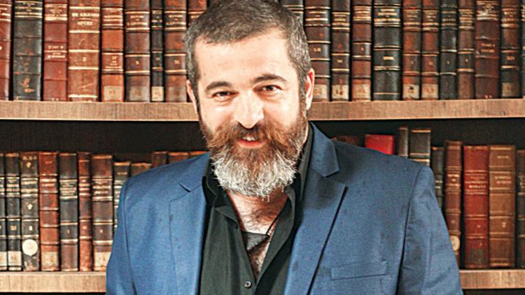 Çocuk ruhlu güzel yürekli bir adam