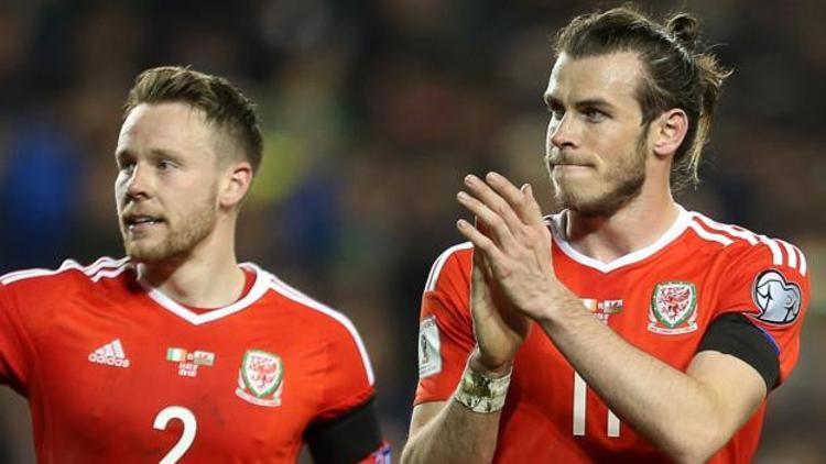 Galler'de yılın futbolcusu Chris Gunter oldu