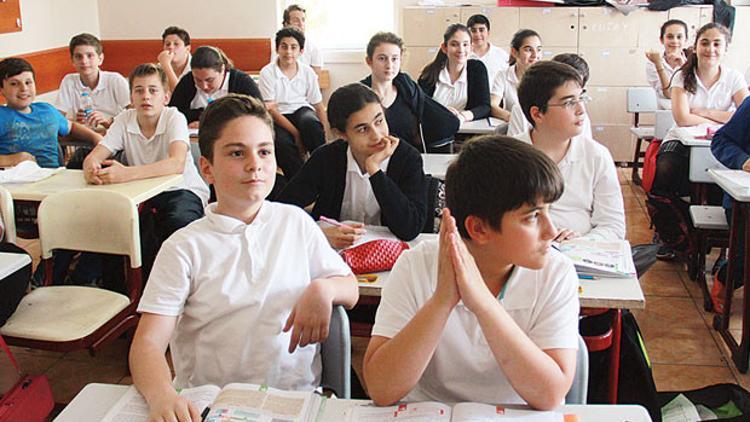 Batıda 6'ya giden öğrenci doğuda 8. sınıf düzeyinde