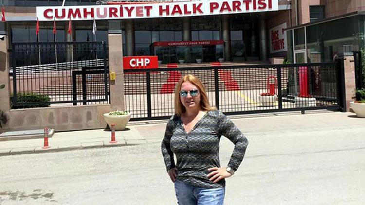 CHP'nin ilk trans delegesi