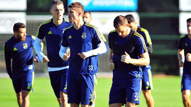 Fenerbahçe iki eksikle çalıştı