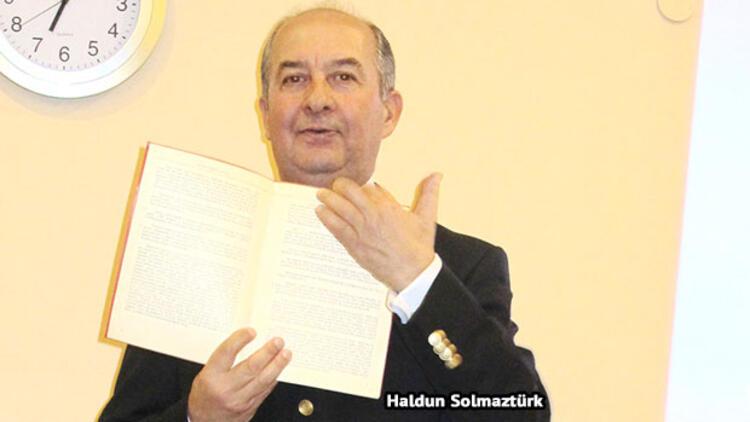 Atatürk 9 kitap yazdı 3 bin 997 kitap okudu