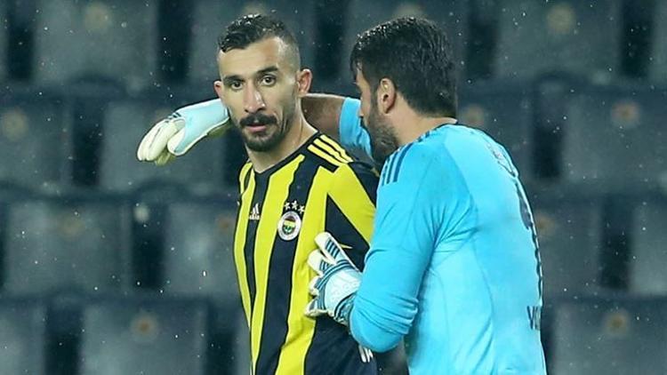 Volkan Demirel'den dikkat çeken hareket!