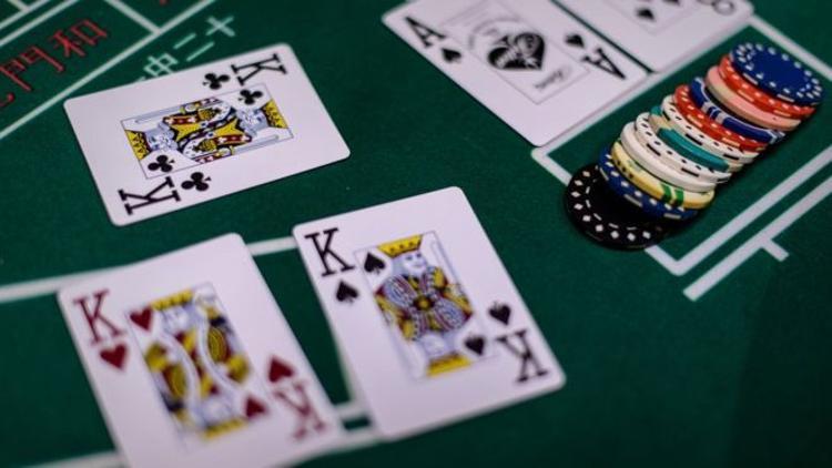 Berlin'de radyoaktif madde içeren iskambil kağıtları bulundu