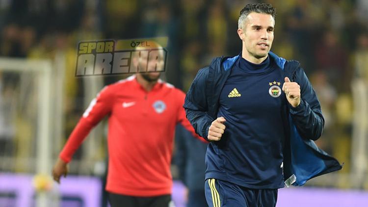 Van Persie Kadıköy'ü ikiye böldü
