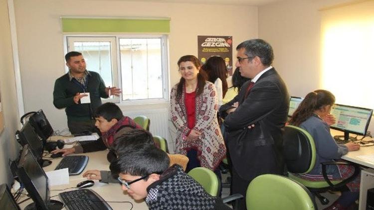 Başkan Vekili Yücel'den TEGV Muradiye Öğrenim Birimi'ne Ziyaret