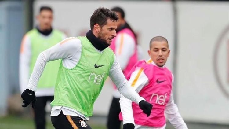 Hakan Balta'ya kaptanlık jesti! Galatasaray'da..,.