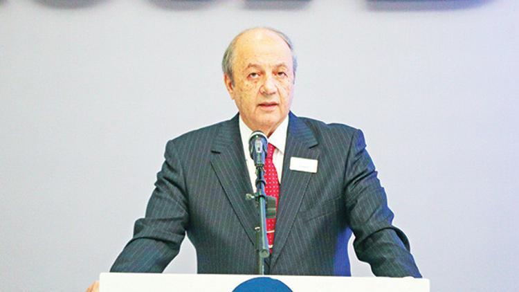 Özilhan’dan ‘evde bira’ açıklaması