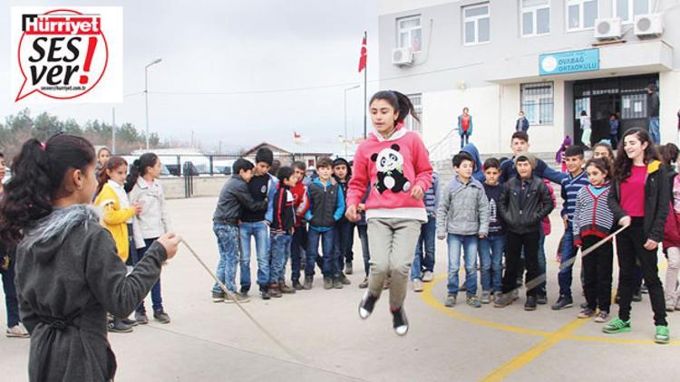 Piroz yeniden okula kavuştu