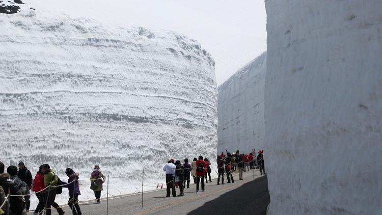 Japonya’nın büyüleyici güzelliği: Tateyama Alpleri