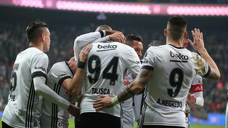 Beşiktaş evinde Karabük'e patladı! Gol yağmuru...