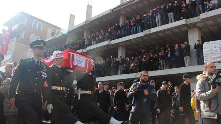 Türkiye şehitlerini uğurluyor...