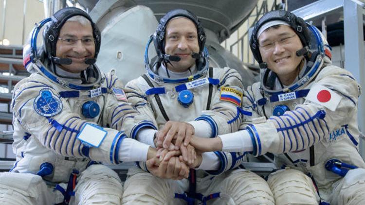 NASA'lı astronotlar tuvaletlerini giysilerinin içine yapacak!