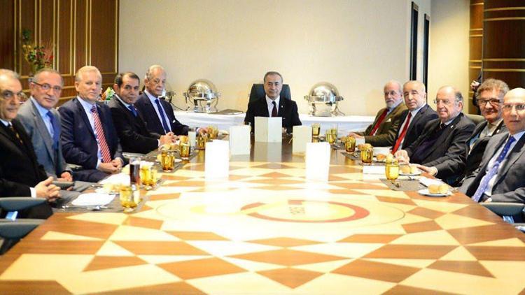 G.Saray’da kritik zirve sona erdi!