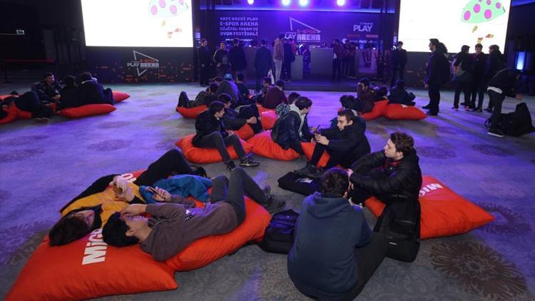 Espor dünyası İstanbul’da bir araya geldi! İşte müthiş festivale damga vuranlar...