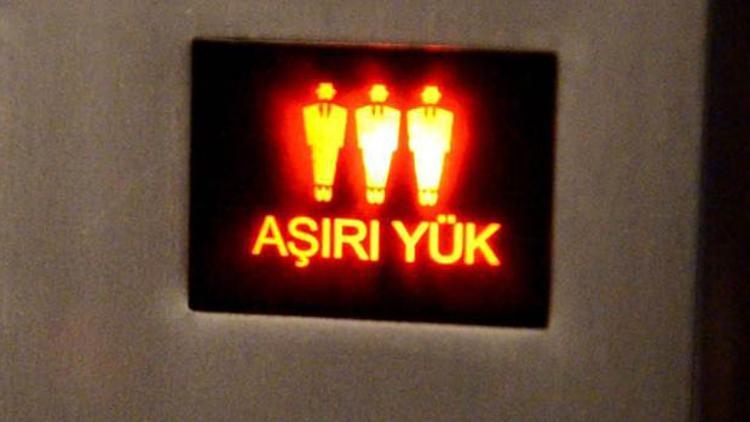 Güvensiz asansöre "online" takip geliyor