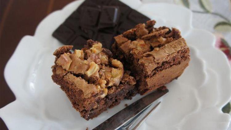 Çok çikolatalı brownie tarifi