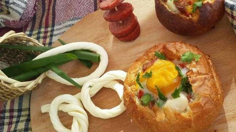 Ekmek çanağında omlet tarifi