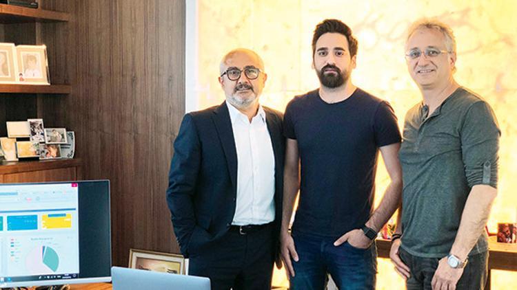 Baba-oğul Gözetenler, hesapları tek platformda topladı