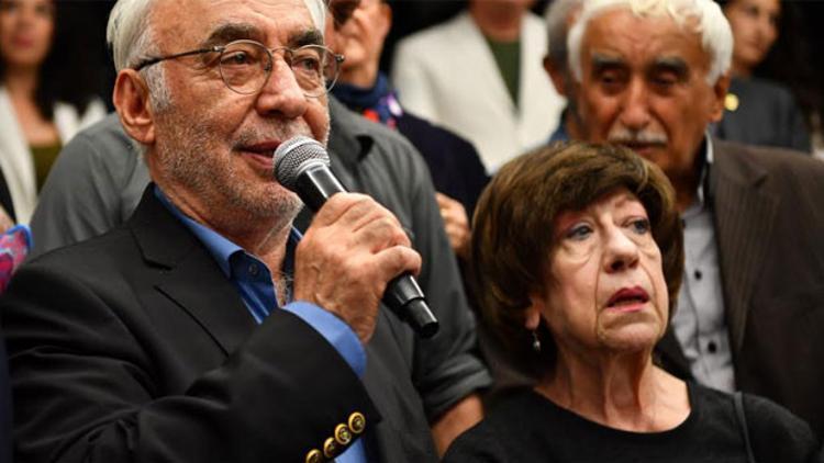 Şener Şen ve Ayşen Gruda yıllar sonra yan yana