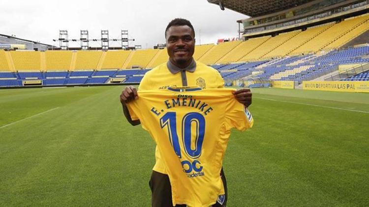 Emenike'den şok hareket! Çıldırttı...