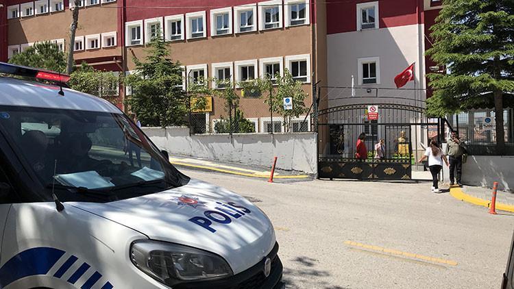 Ankara'da panik! Okul önünde silah sesleri