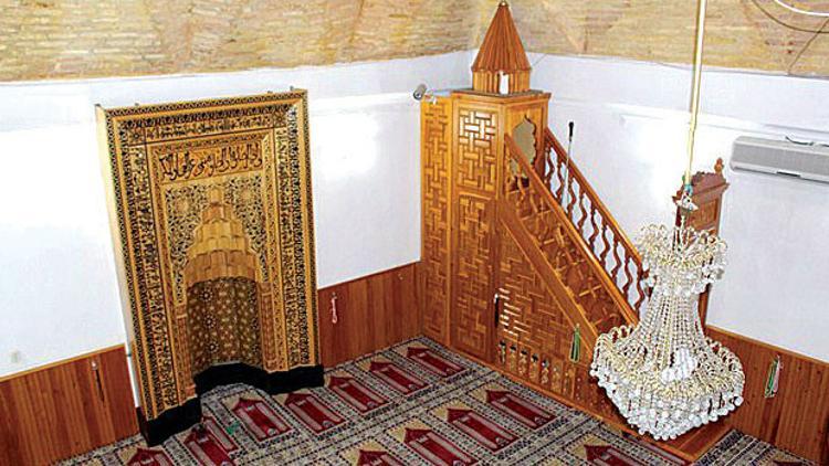119 yıldır tarihi mihrabın peşinde