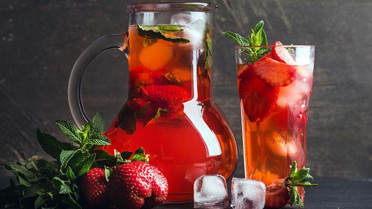 Çilekli limonata tarifi