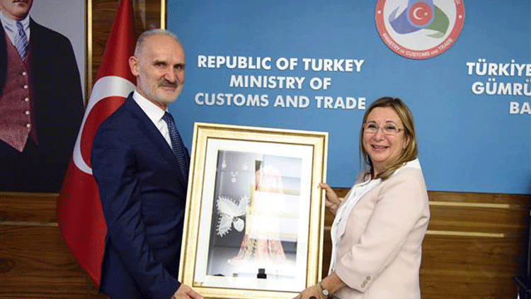 Bakan Pekcan İTO heyetini kabul etti