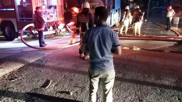 İstanbul'da aynı gecede 2 fabrika yandı