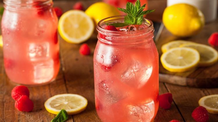 Sıcak Yaz Günlerinin Kurtarıcısı: 3 Çeşit Limonata