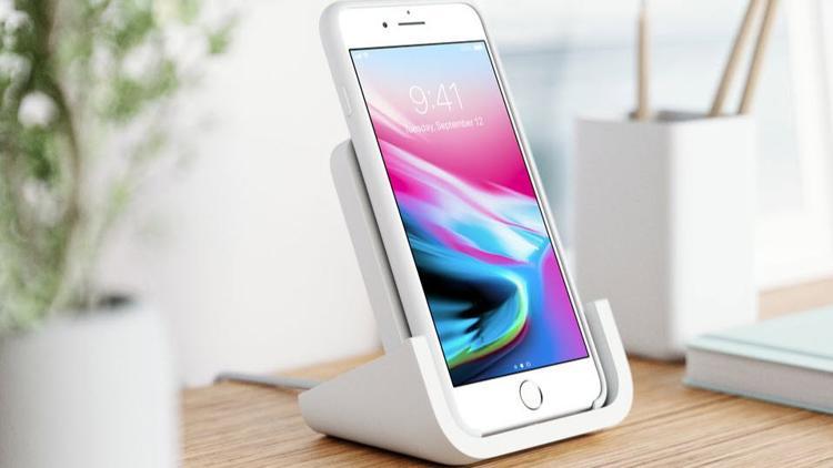 Logitech'ten kablosuz iPhone şarj standı